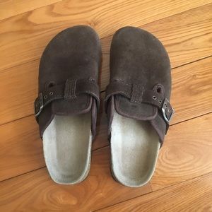 AEO Clogs